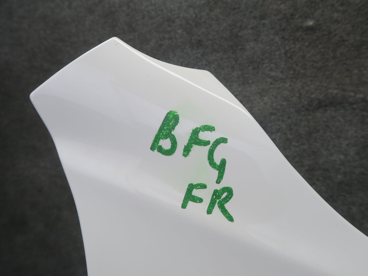 11-16 BMW F10 550iX Front Right Fender Shell Panel Cover Alpine White OEM