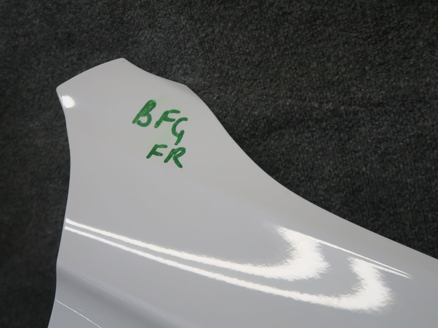 11-16 BMW F10 550iX Front Right Fender Shell Panel Cover Alpine White OEM