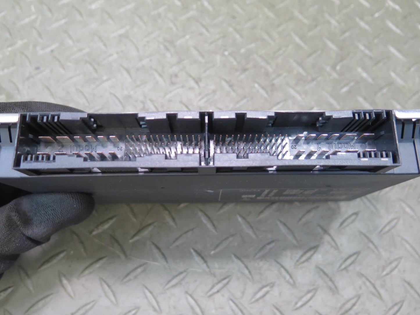 11-13 BMW F10 550iX FRM3 Footwell Light Control Module 9273629 OEM