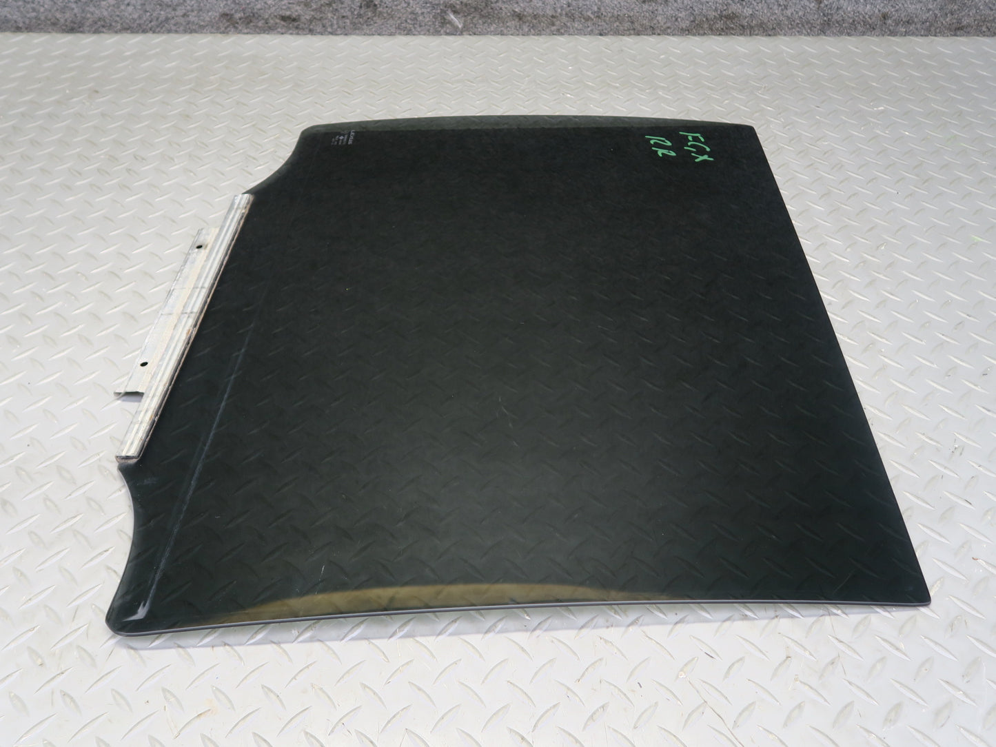 2003-2009 Lexus UZJ120L GX470 Rear Right Door Glass Window