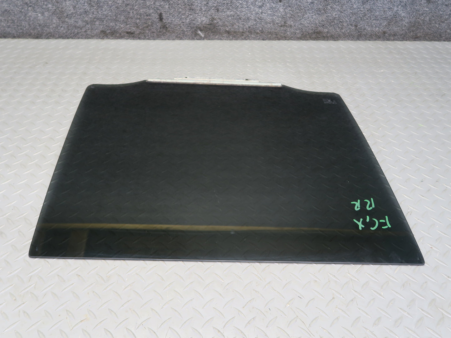 2003-2009 Lexus UZJ120L GX470 Rear Right Door Glass Window