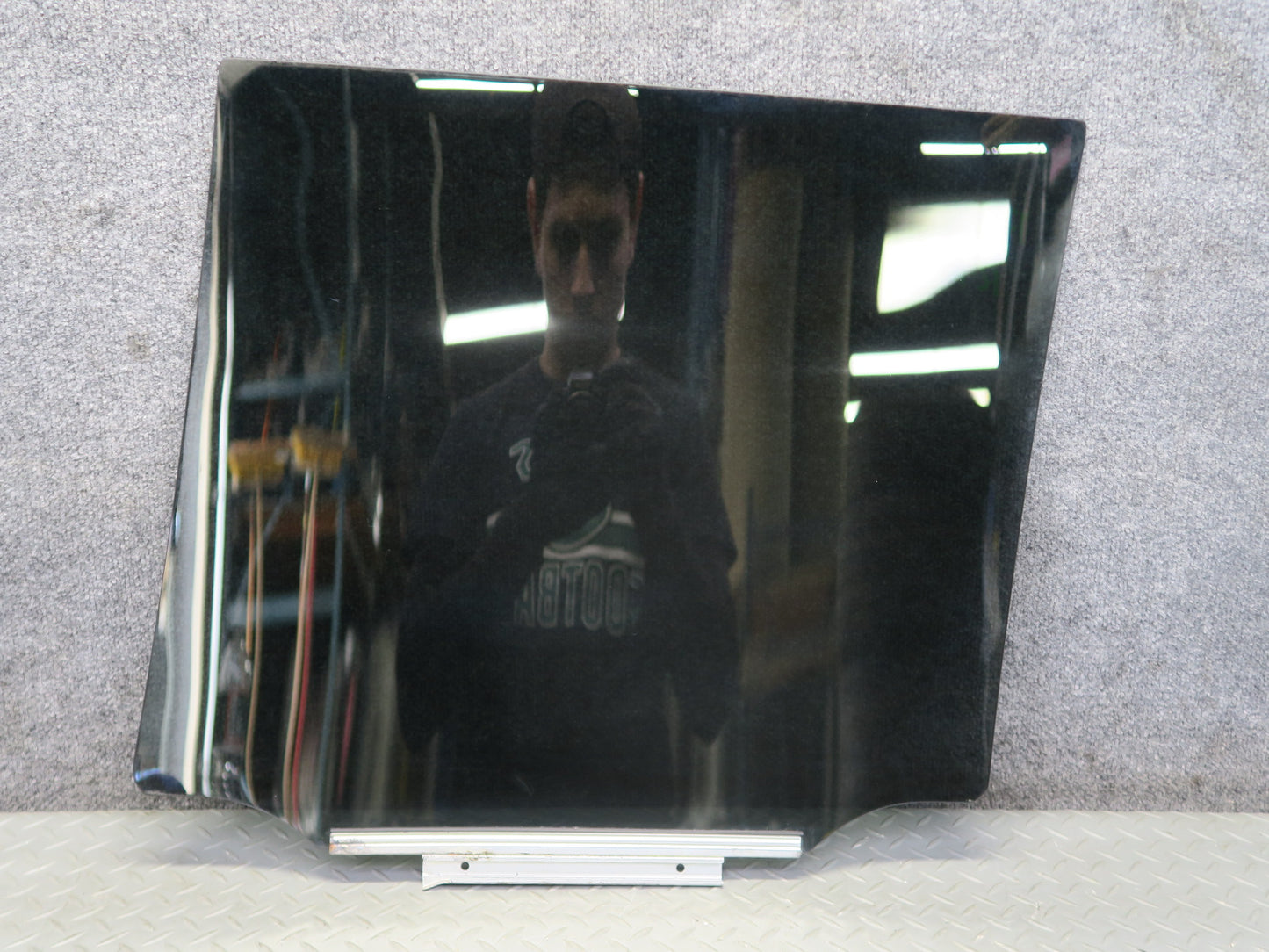 2003-2009 Lexus UZJ120L GX470 Rear Right Door Glass Window