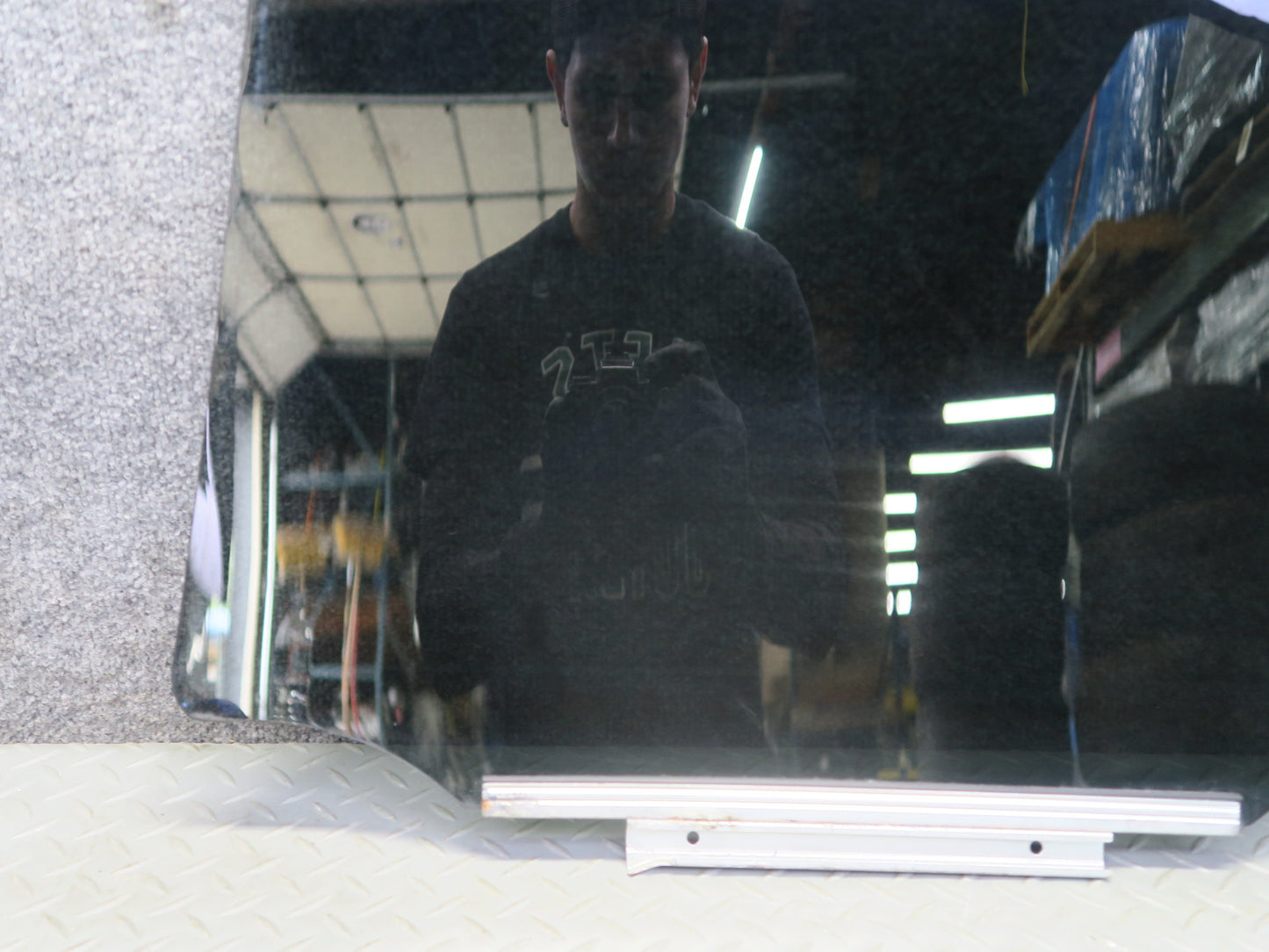 2003-2009 Lexus UZJ120L GX470 Rear Right Door Glass Window