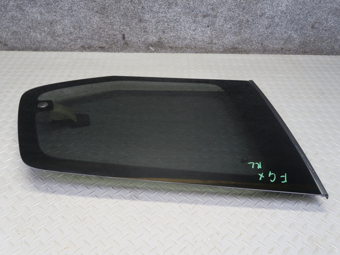 2003-2009 Lexus UZJ120L GX470 Rear Left Quarter Heated Glass Window