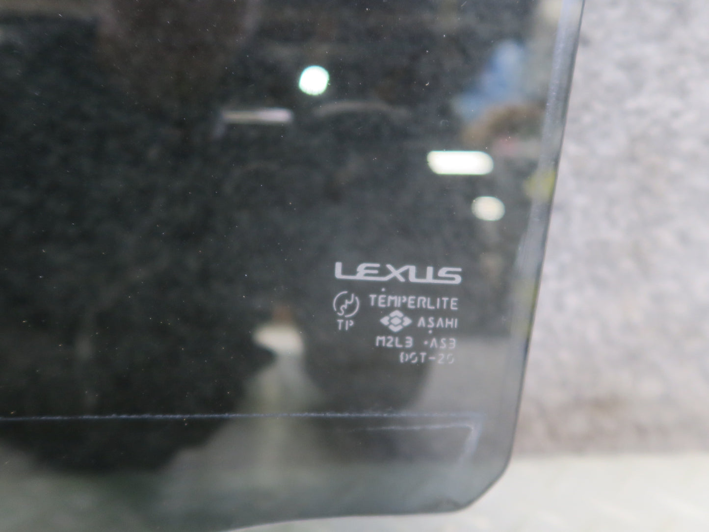 2003-2009 Lexus UZJ120L GX470 Rear Left Door Glass Window