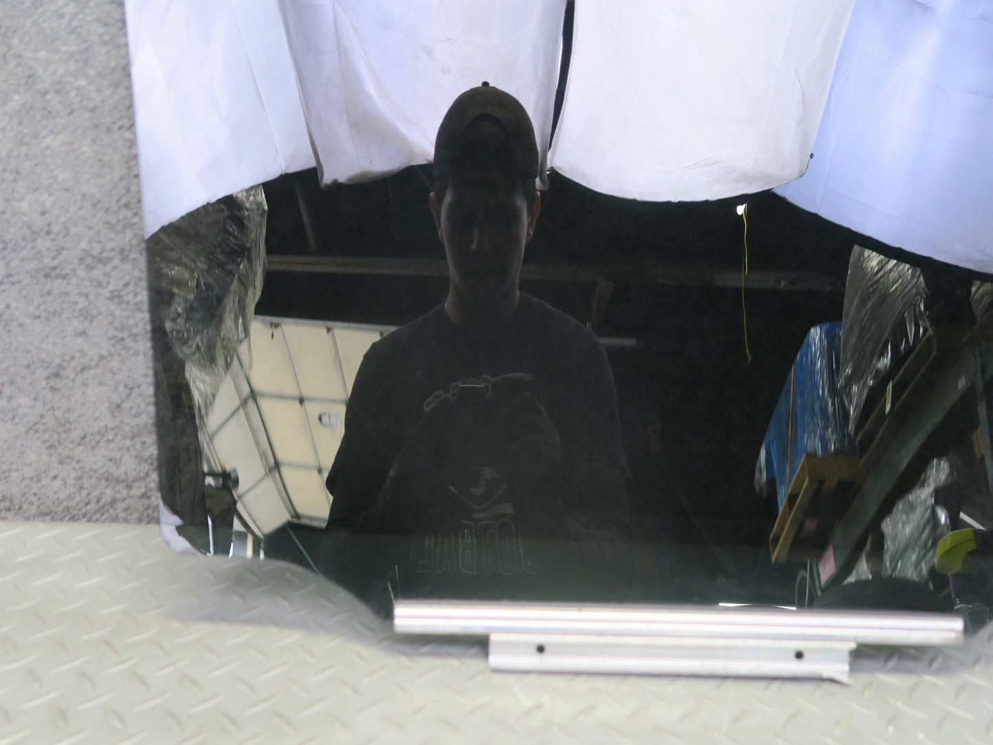 2003-2009 Lexus UZJ120L GX470 Rear Left Door Glass Window