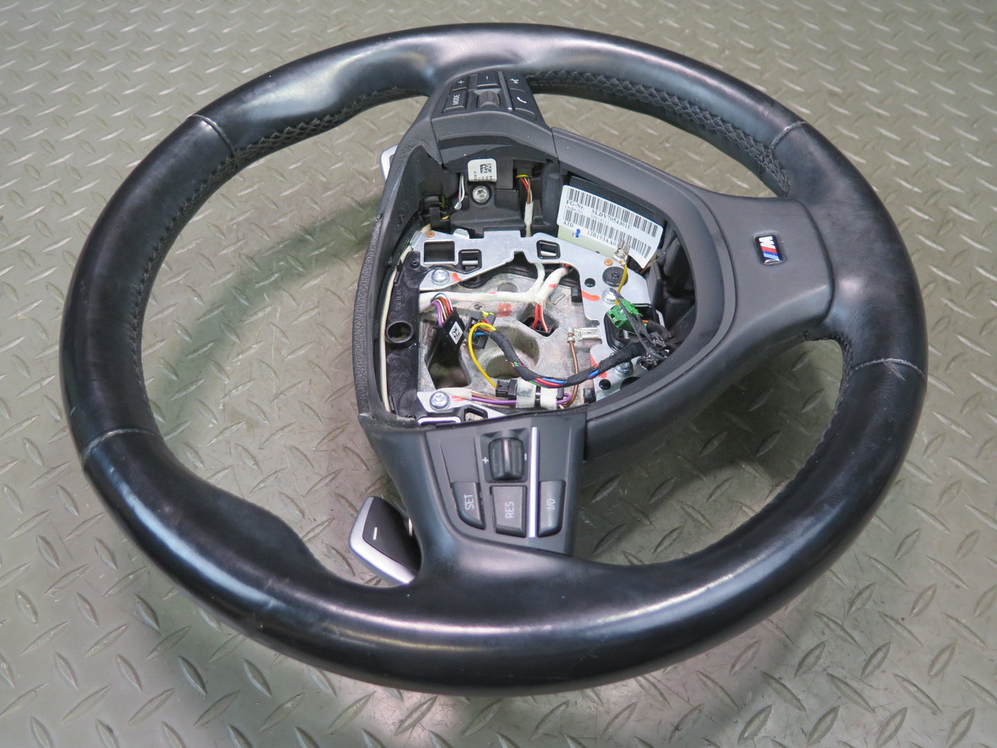 11-13 BMW F10 550i M-sport Heated Leather Steering w Controls & Paddles OEM