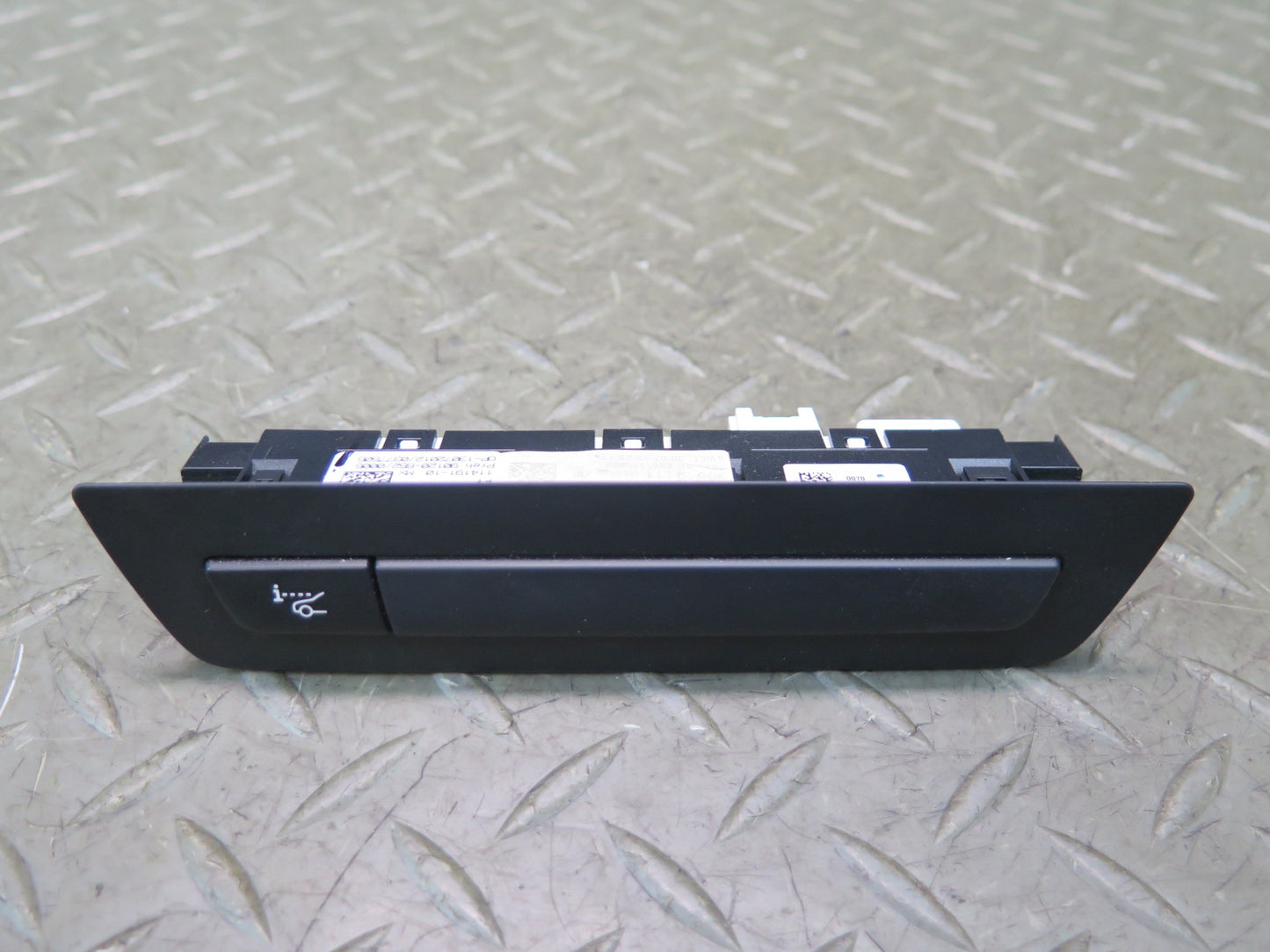 11-16 BMW F07 F10 550iX Driver Assistance Control Switch 9220050 OEM