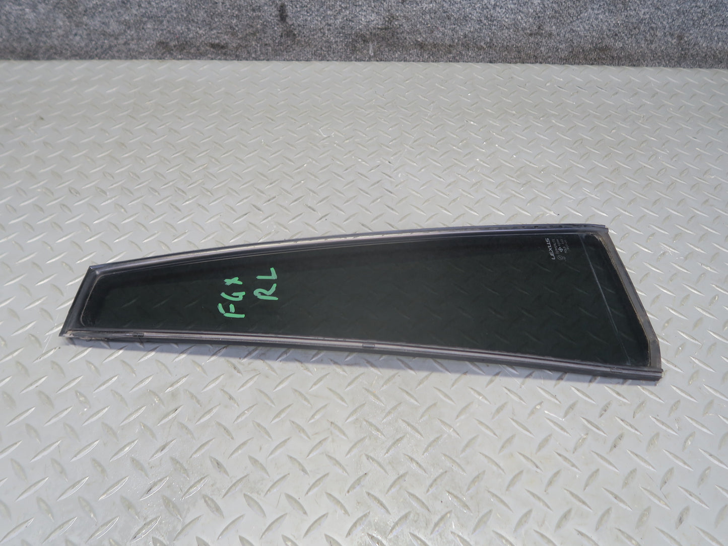 2003-2009 Lexus UZJ120L GX470 Rear Left Door Fixed Glass Window