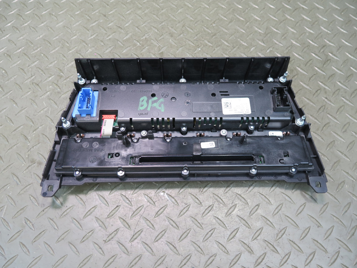 11-16 BMW F10 550iX Radio CD Player A/C Heater Climate Control Switch Panel OEM
