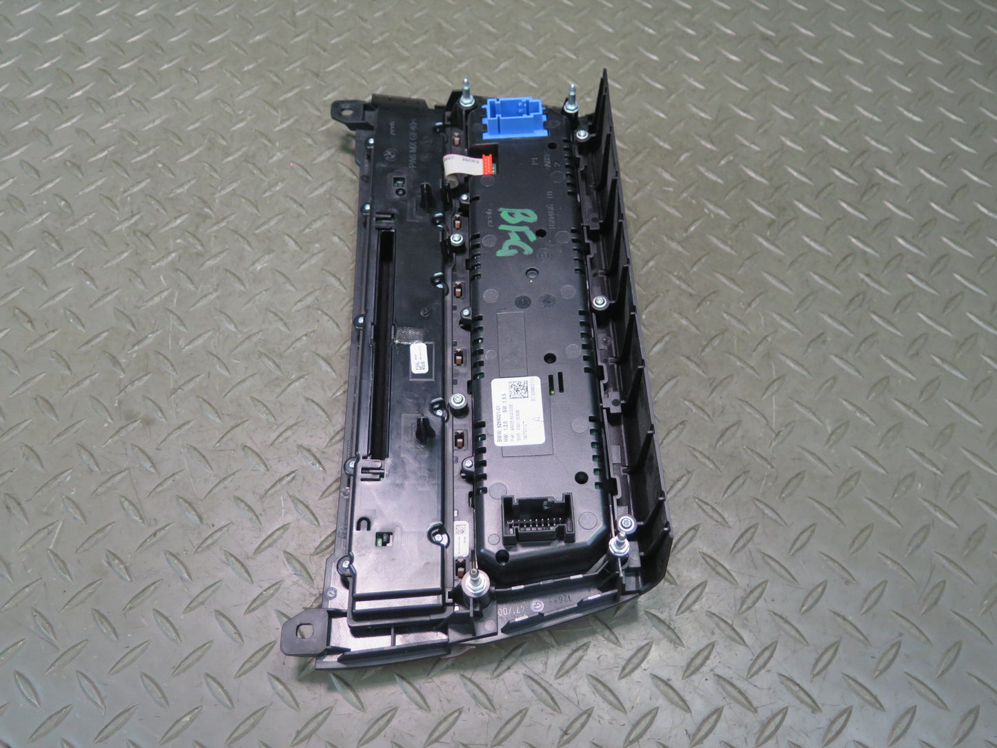 11-16 BMW F10 550iX Radio CD Player A/C Heater Climate Control Switch Panel OEM