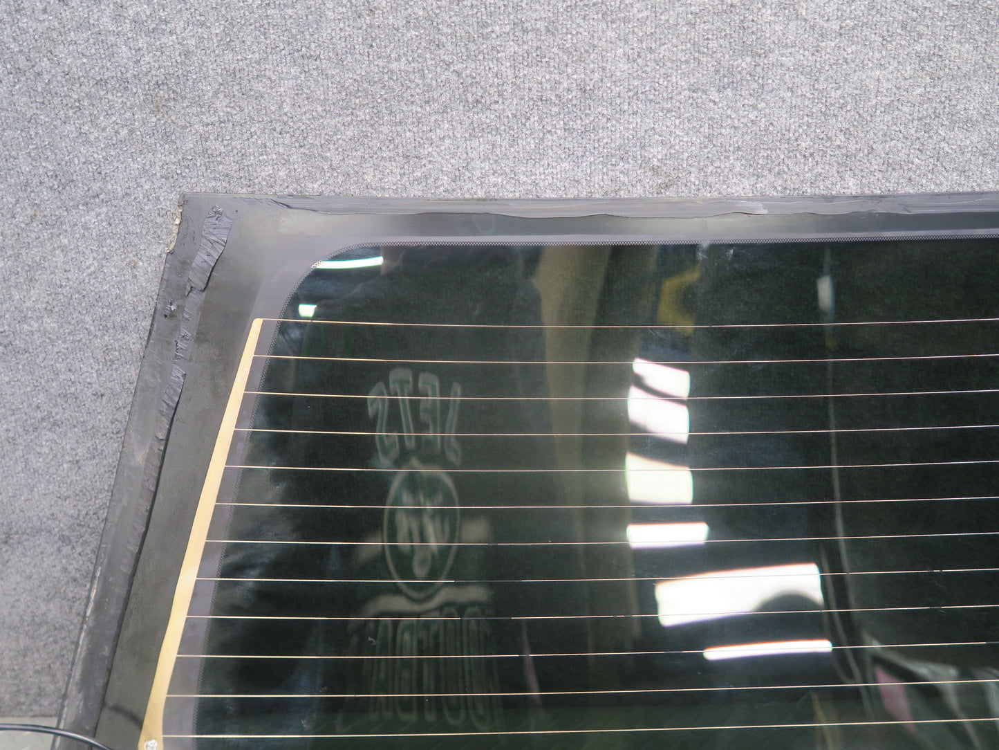 2003-2009 Lexus UZJ120L GX470 Rear Trunk Lid Tailgate Heated Glass Window