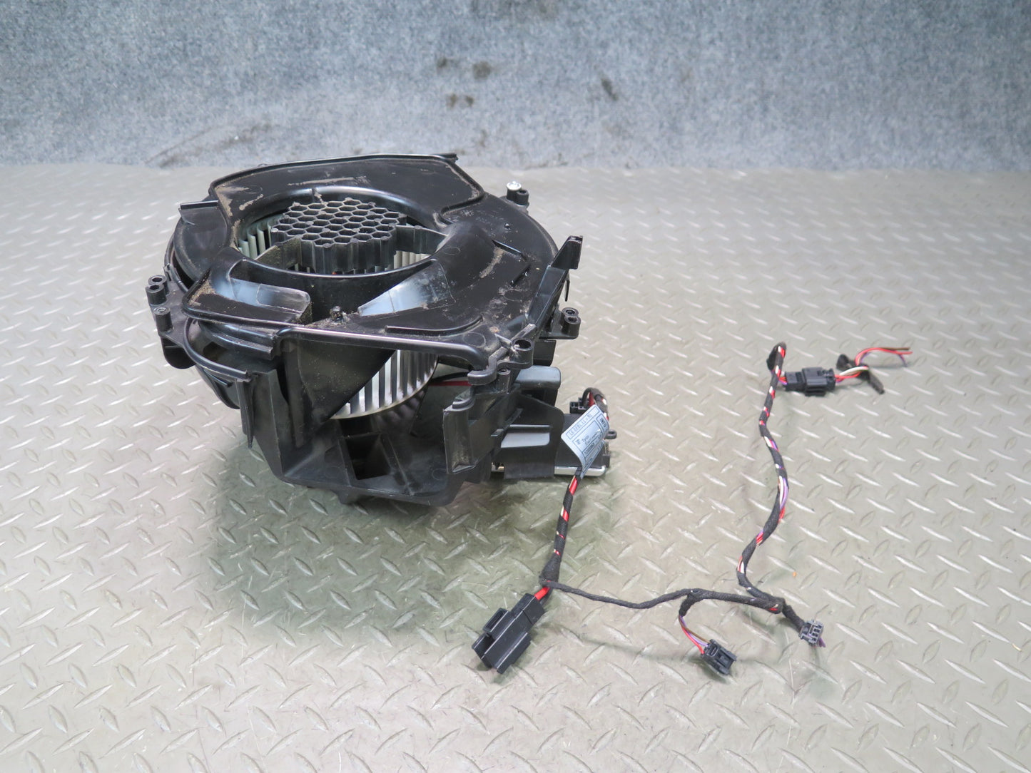 11-16 BMW F10 550iX A/C Heater Blower Motor Fan w Resistor OEM