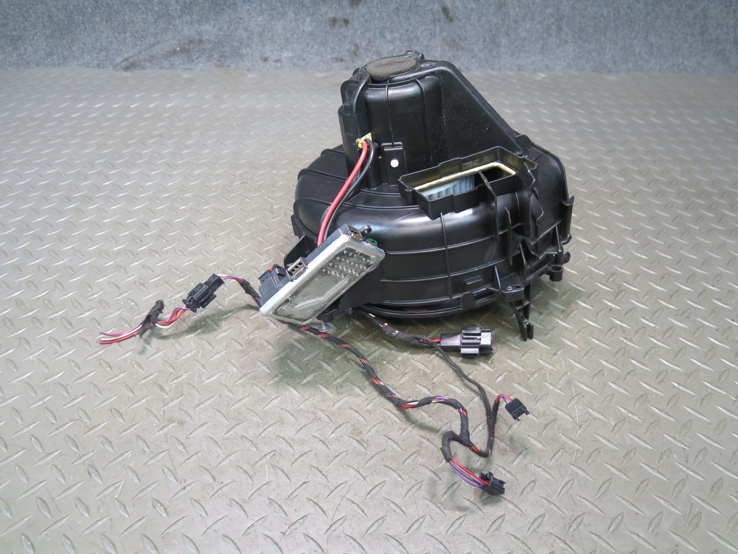 11-16 BMW F10 550iX A/C Heater Blower Motor Fan w Resistor OEM