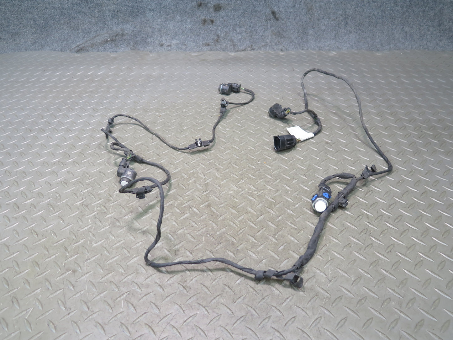 11-13 BMW F10 550iX Front Bumper Parking  Distance Sensor Wiring Set OEM