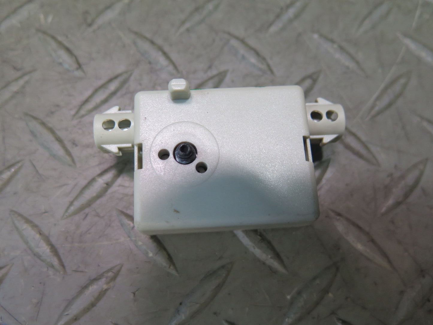 11-16 BMW F10 550iX Set of 3 Antenna Trap Circuit Power Module OEM
