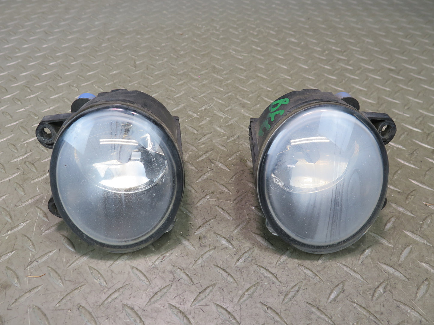 11-13 BMW F10 550iX Set of 2 Front Left & Right Fog Light Lamp OEM