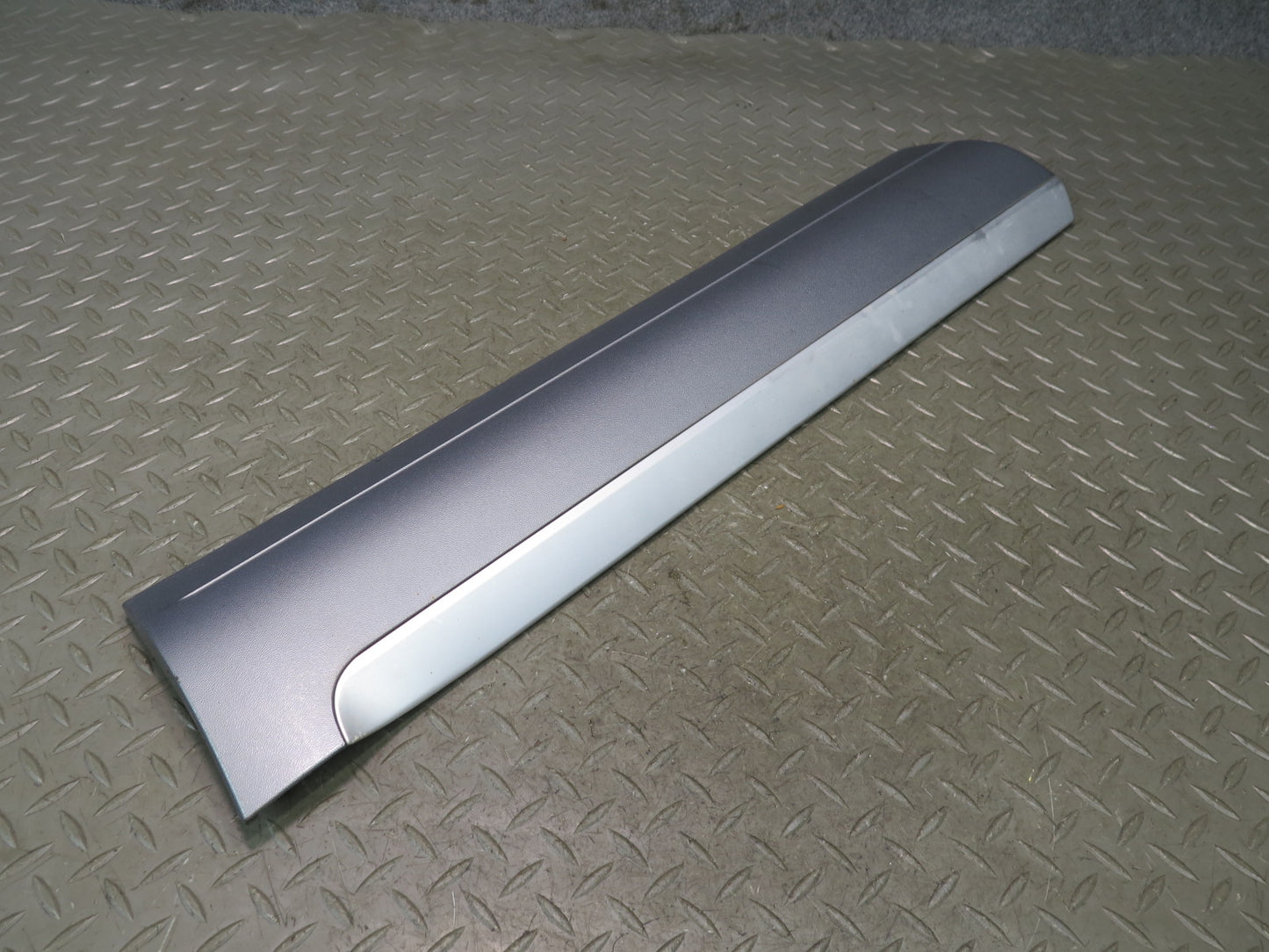 2003-2010 Porsche Cayenne 955 Rear Left Door Lower Trim Molding