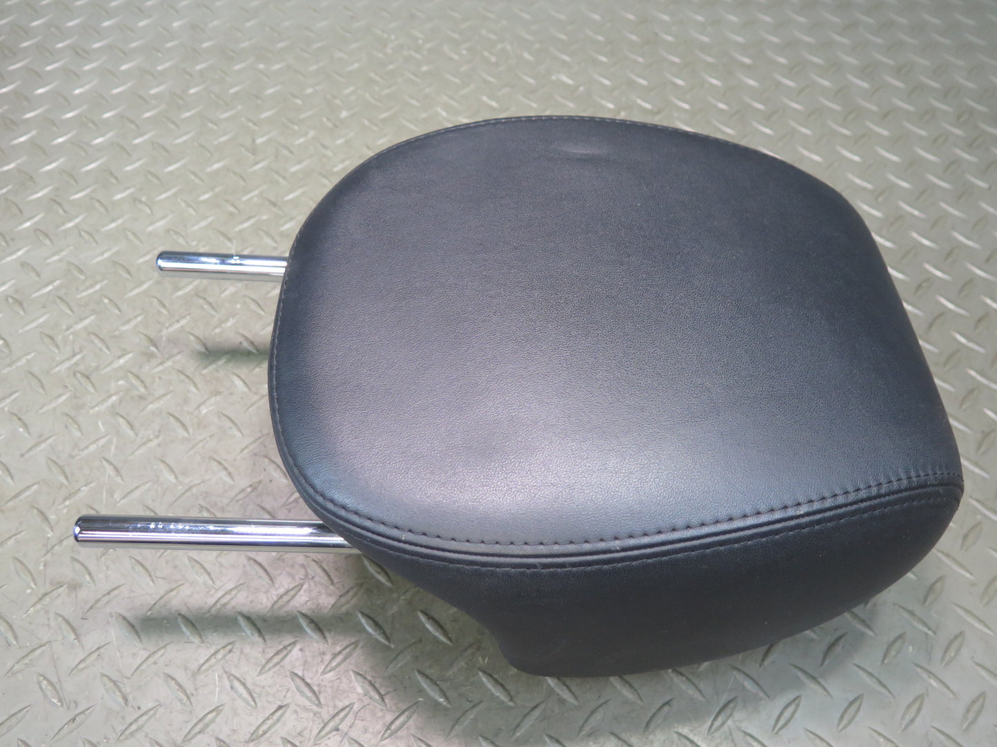 2003-2004 Porsche Cayenne 955 Front Left & Right Seat Leather Headrest Set of 2