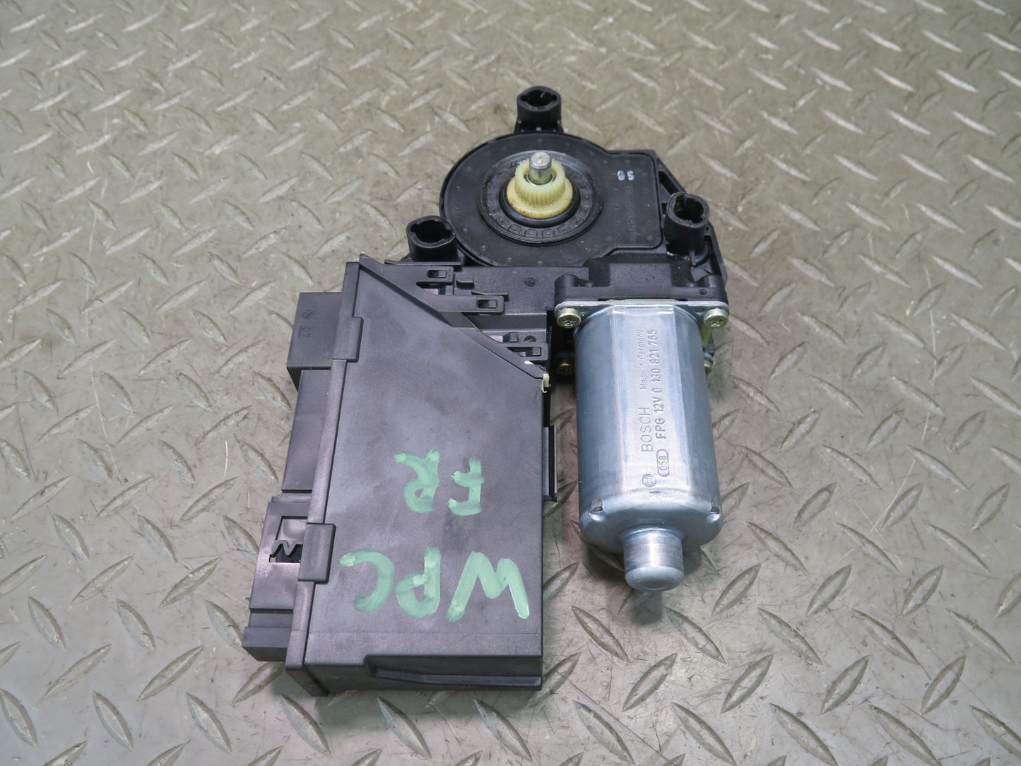 2003-2010 Porsche Cayenne 955 Front Right Door Window Regulator Motor 3D1959792A