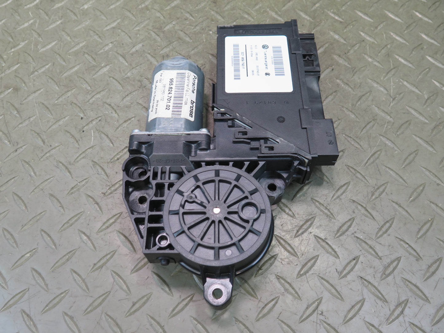 2003-2010 Porsche Cayenne 955 Front Left Door Window Regulator Motor 3D1959793F