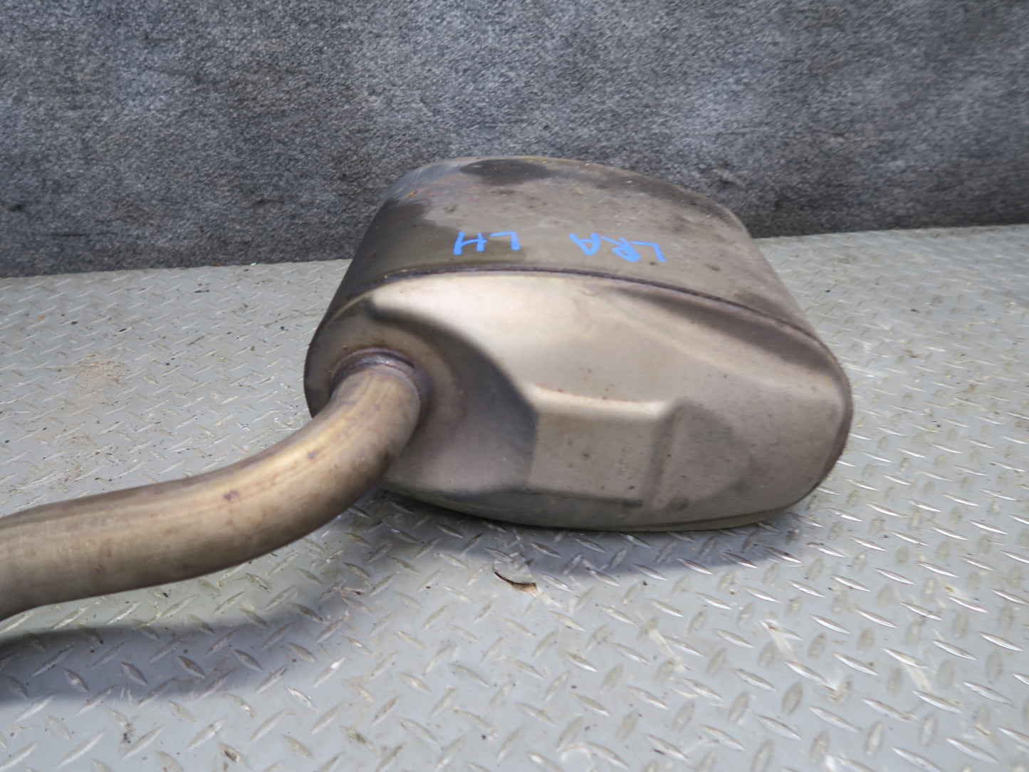 15-25 Lexus GSC16L RC300 3.5L AWD F-sport Set of 2 Rear Exhaust Muffler OEM