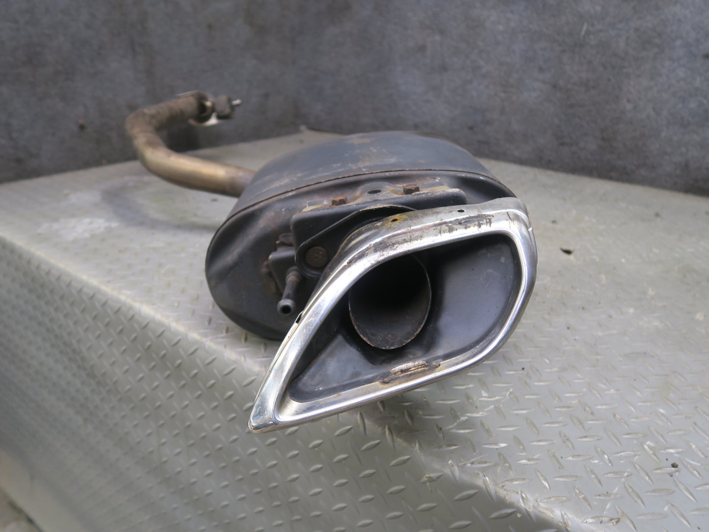 15-25 Lexus GSC16L RC300 3.5L AWD F-sport Set of 2 Rear Exhaust Muffler OEM