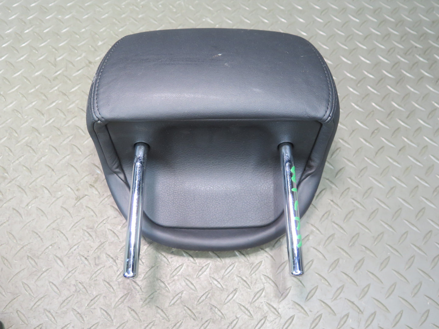 2003-2004 Porsche Cayenne 955 Rear Left Center Right Leather Headrest Set of 3