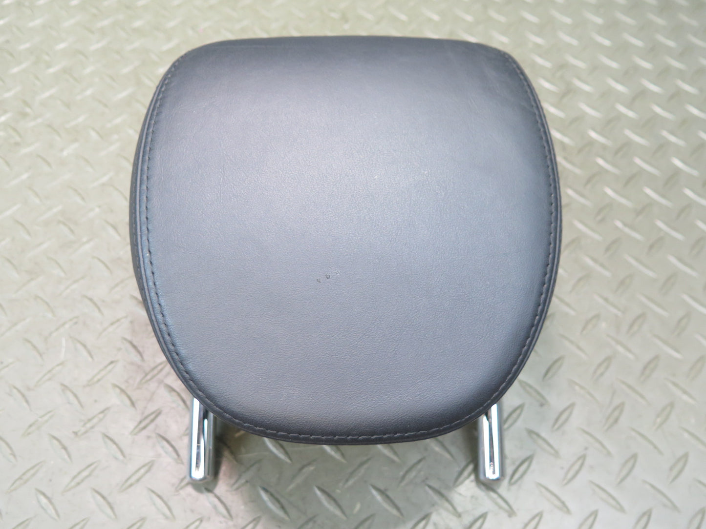 2003-2004 Porsche Cayenne 955 Rear Left Center Right Leather Headrest Set of 3