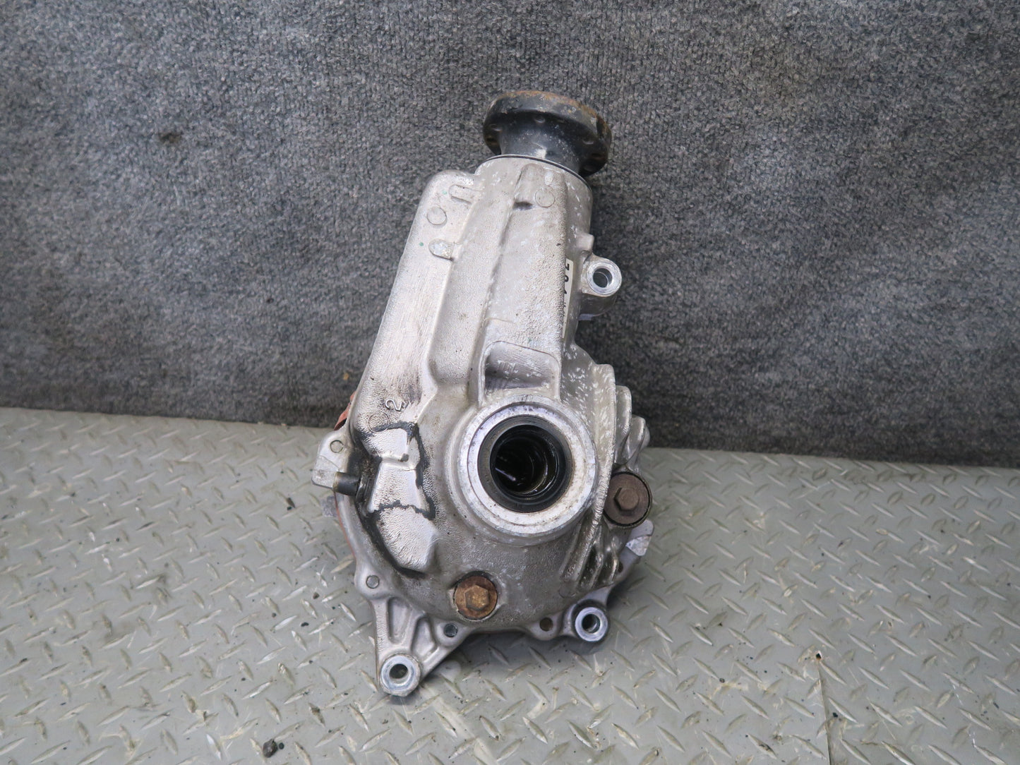15-25 Lexus GSC16 RC300 3.5L AWD Front Axle Differential Carrier 3.769 Ratio OEM