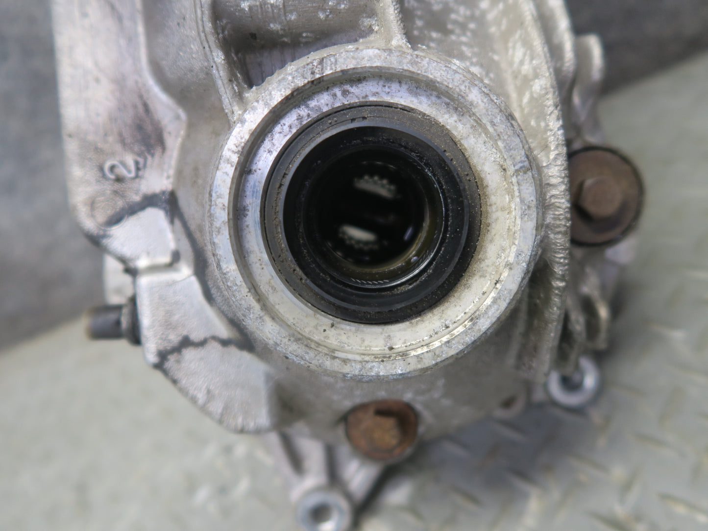 15-25 Lexus GSC16 RC300 3.5L AWD Front Axle Differential Carrier 3.769 Ratio OEM