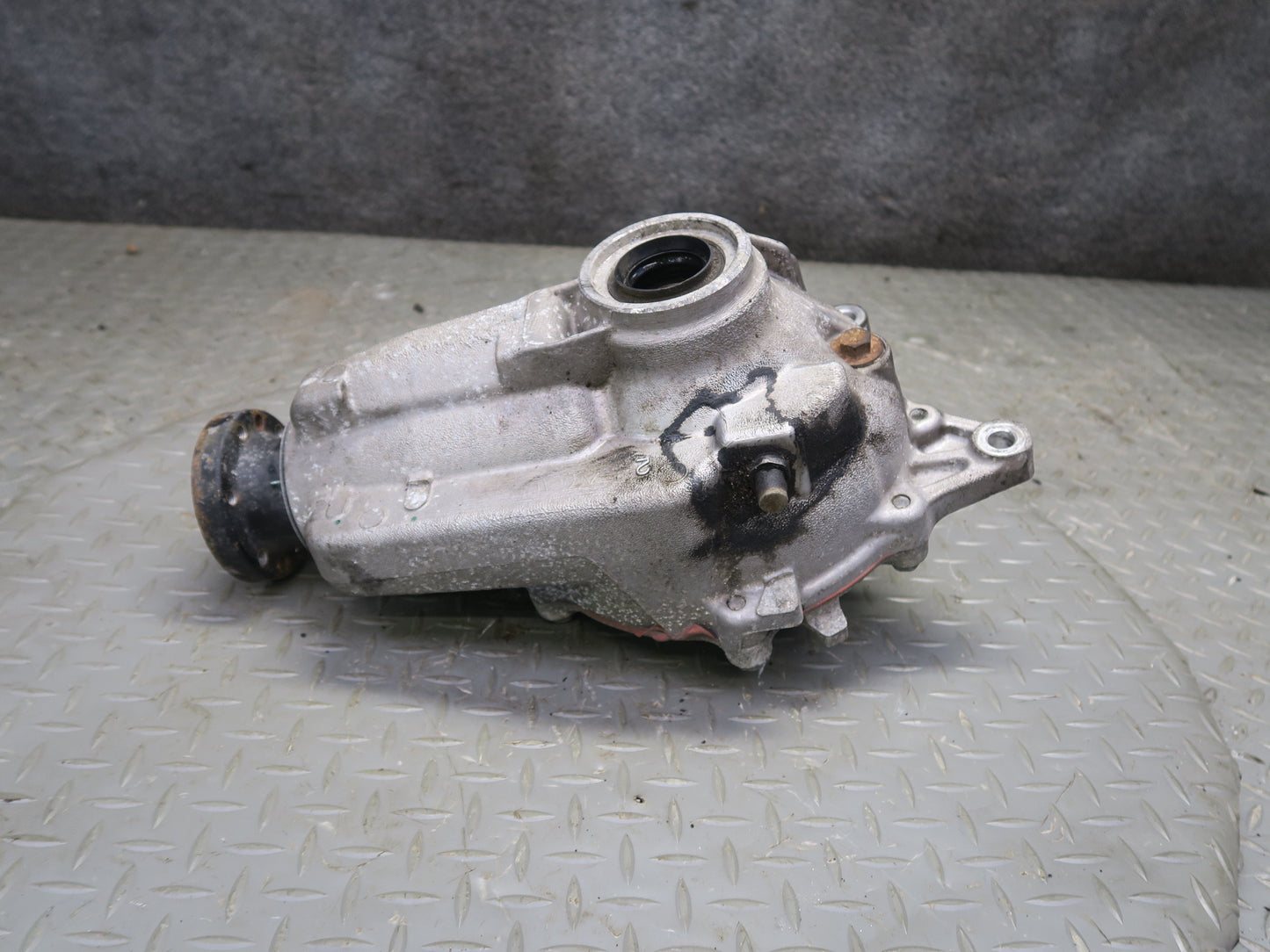 15-25 Lexus GSC16 RC300 3.5L AWD Front Axle Differential Carrier 3.769 Ratio OEM