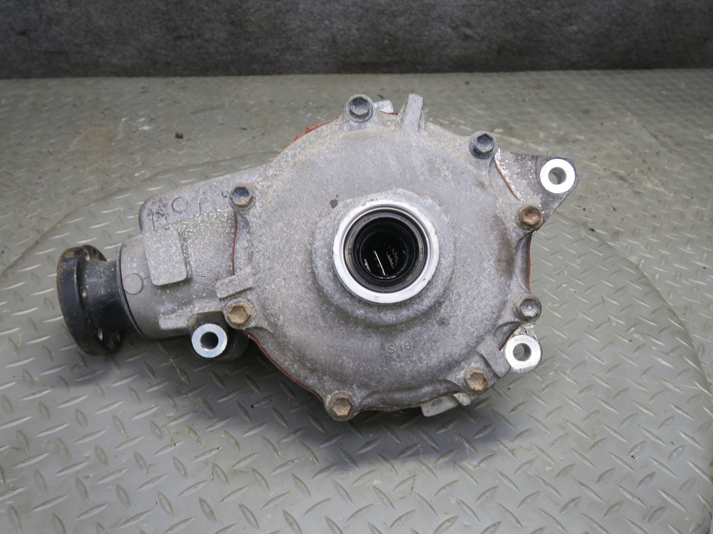 15-25 Lexus GSC16 RC300 3.5L AWD Front Axle Differential Carrier 3.769 Ratio OEM