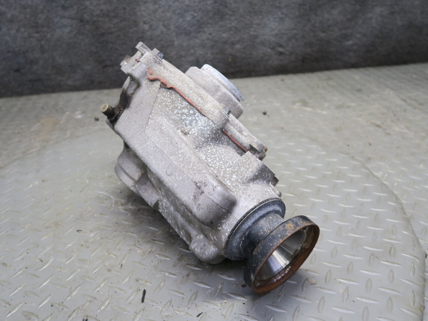15-25 Lexus GSC16 RC300 3.5L AWD Front Axle Differential Carrier 3.769 Ratio OEM