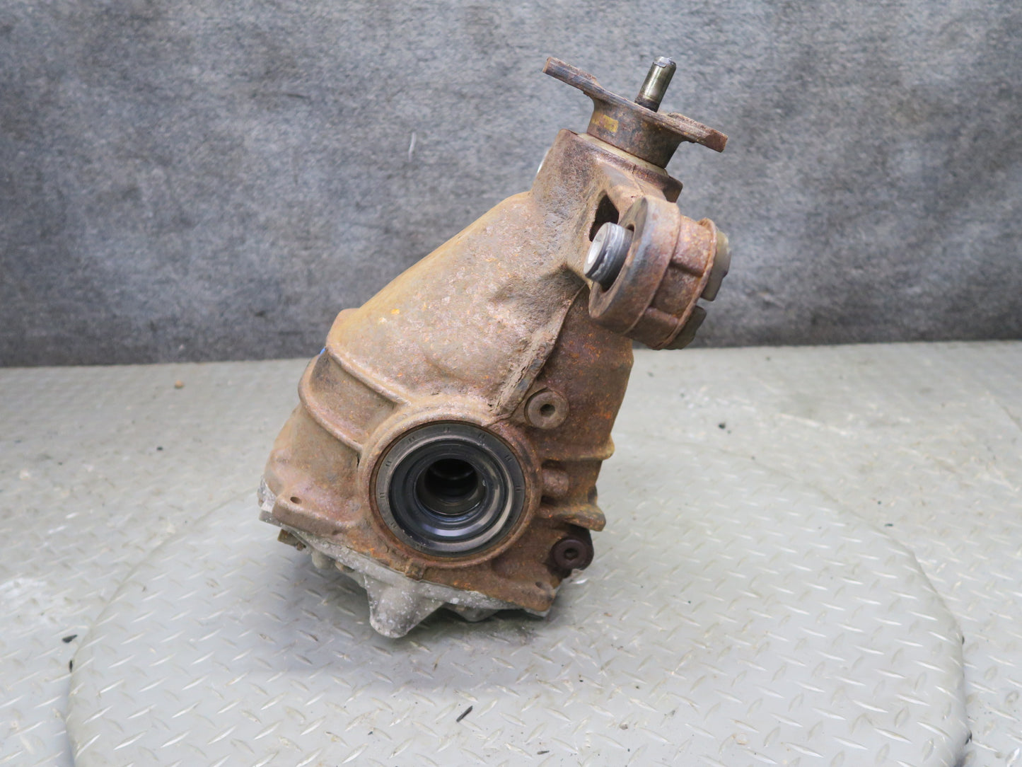 15-25 Lexus GSC16L RC300 3.5L AWD Rear Axle Differential Carrier 3.769 Ratio OEM