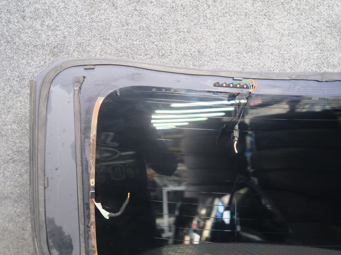 2011-2018 Porsche Cayenne 958 Rear Trunk Liftgate Tailgate Heated Glass Window