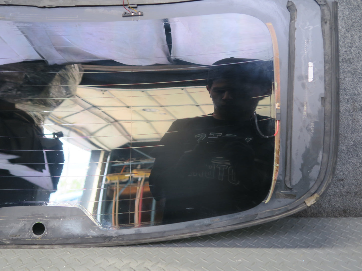 2011-2018 Porsche Cayenne 958 Rear Trunk Liftgate Tailgate Heated Glass Window
