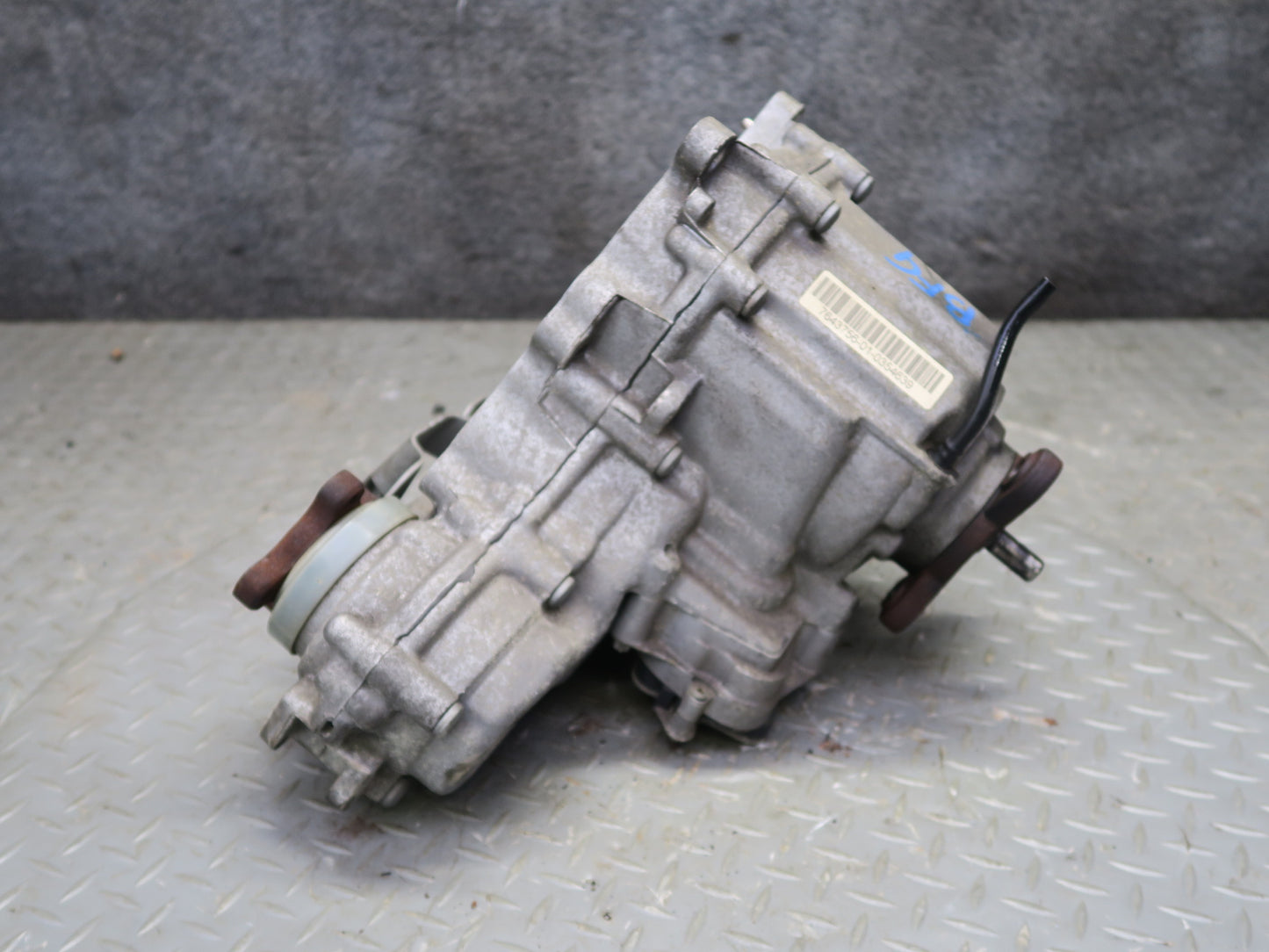11-13 BMW F07 F10 550iX AWD ATC35L Transfer Case Box w Motor 87k Miles OEM