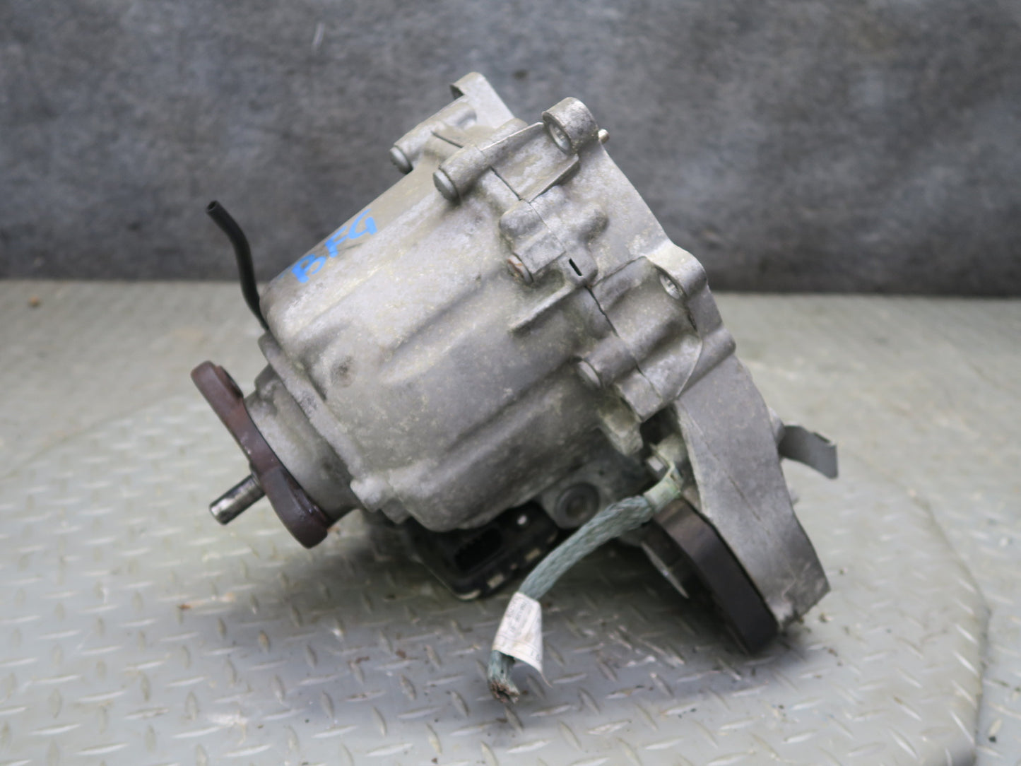 11-13 BMW F07 F10 550iX AWD ATC35L Transfer Case Box w Motor 87k Miles OEM
