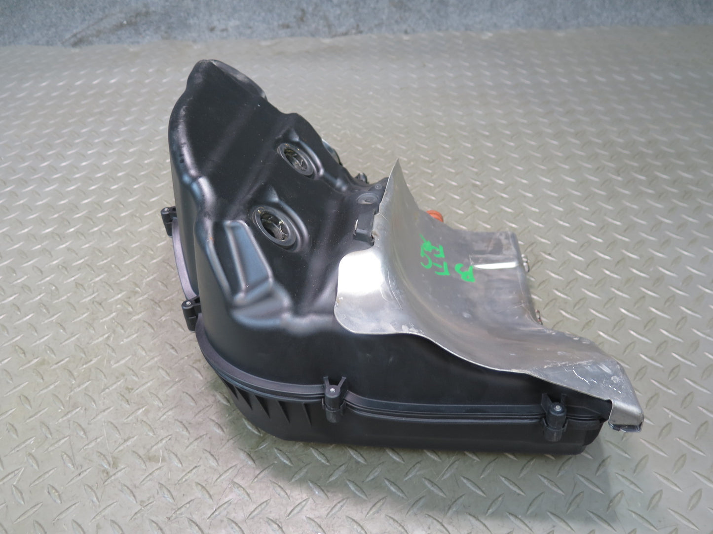 11-13 BMW F12 F10 550i N63 Right Air Intake Cleaner Filter Box w MAF Sensor OEM