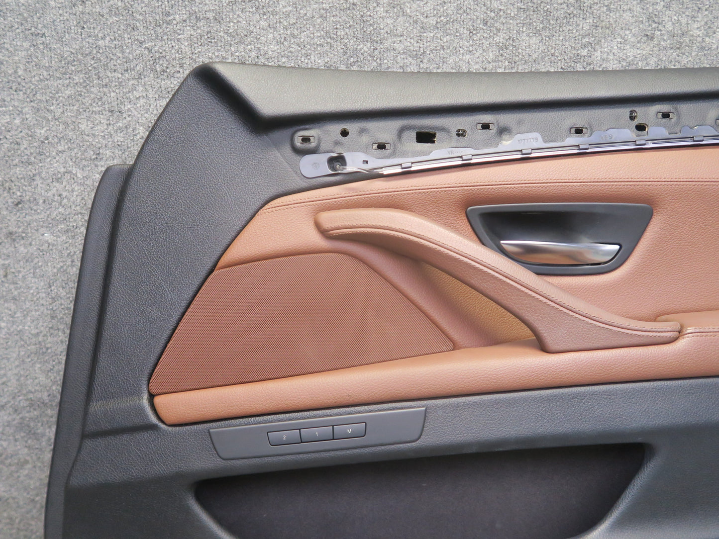 11-16 BMW F10 550i 528i 535i Front Right Door Interior Trim Panel Cover OEM