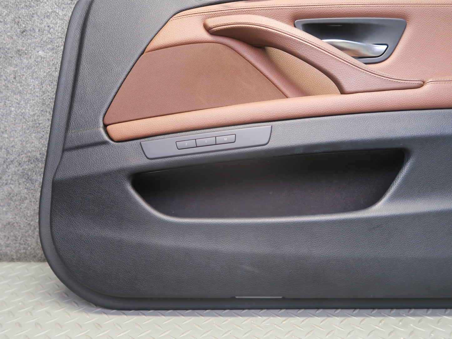 11-16 BMW F10 550i 528i 535i Front Right Door Interior Trim Panel Cover OEM