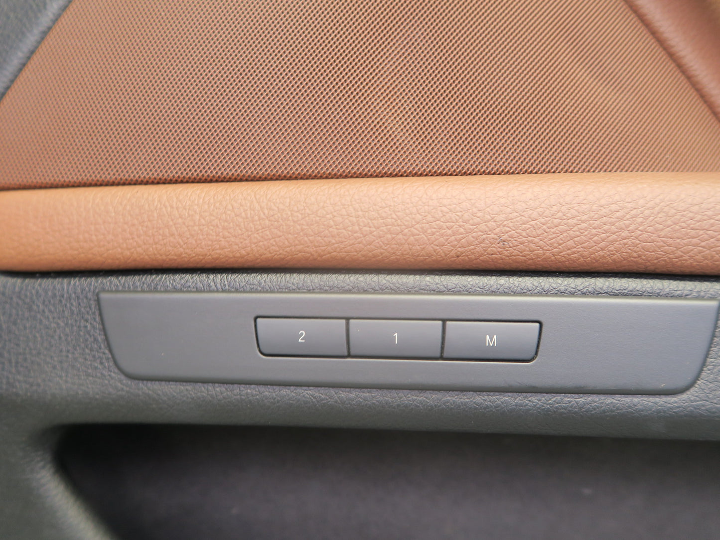 11-16 BMW F10 550i 528i 535i Front Right Door Interior Trim Panel Cover OEM