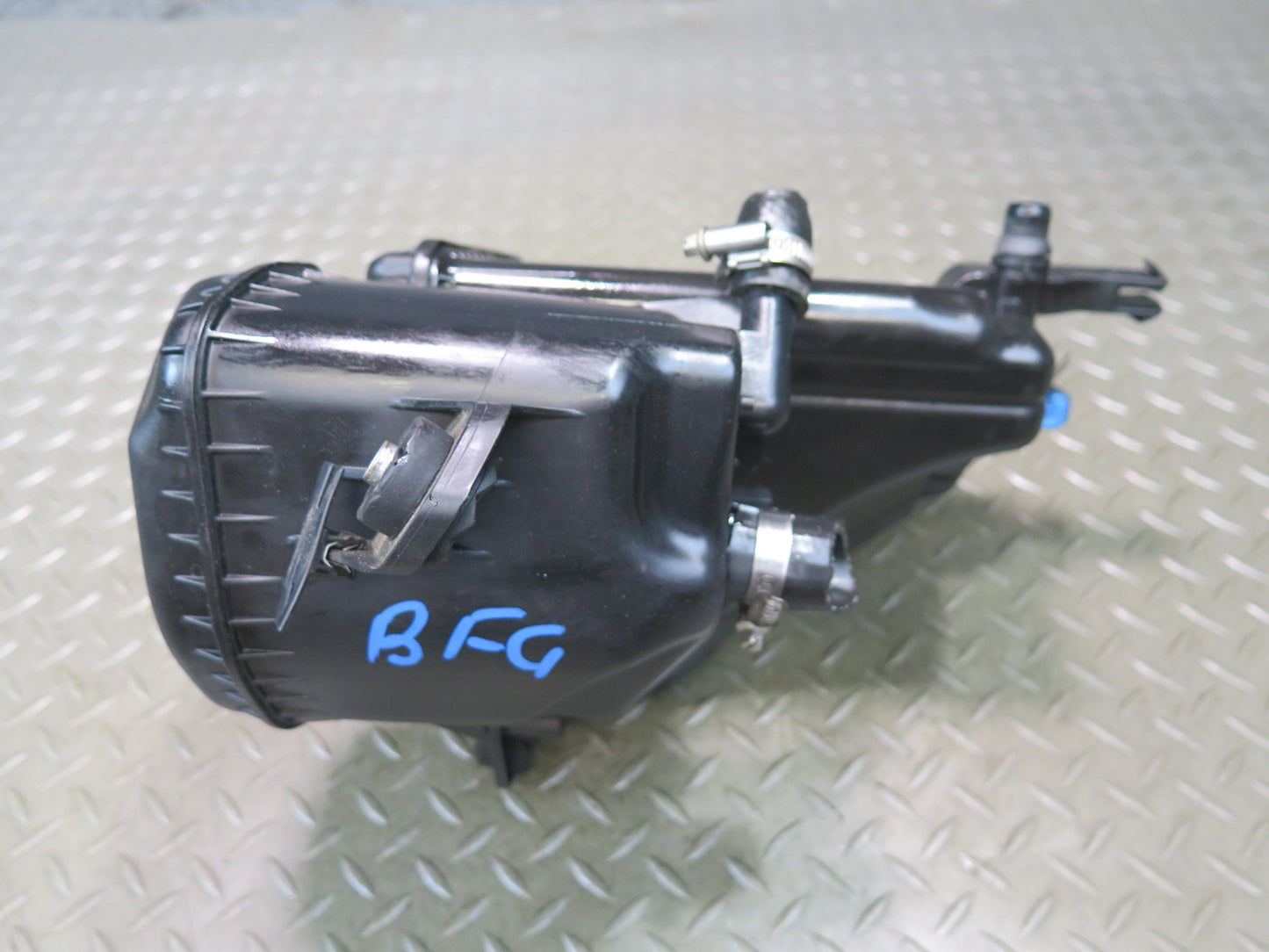 11-16 BMW F07 F10 550iX N63 Engine Coolant Expansion Overflow Reservoir Tank OEM