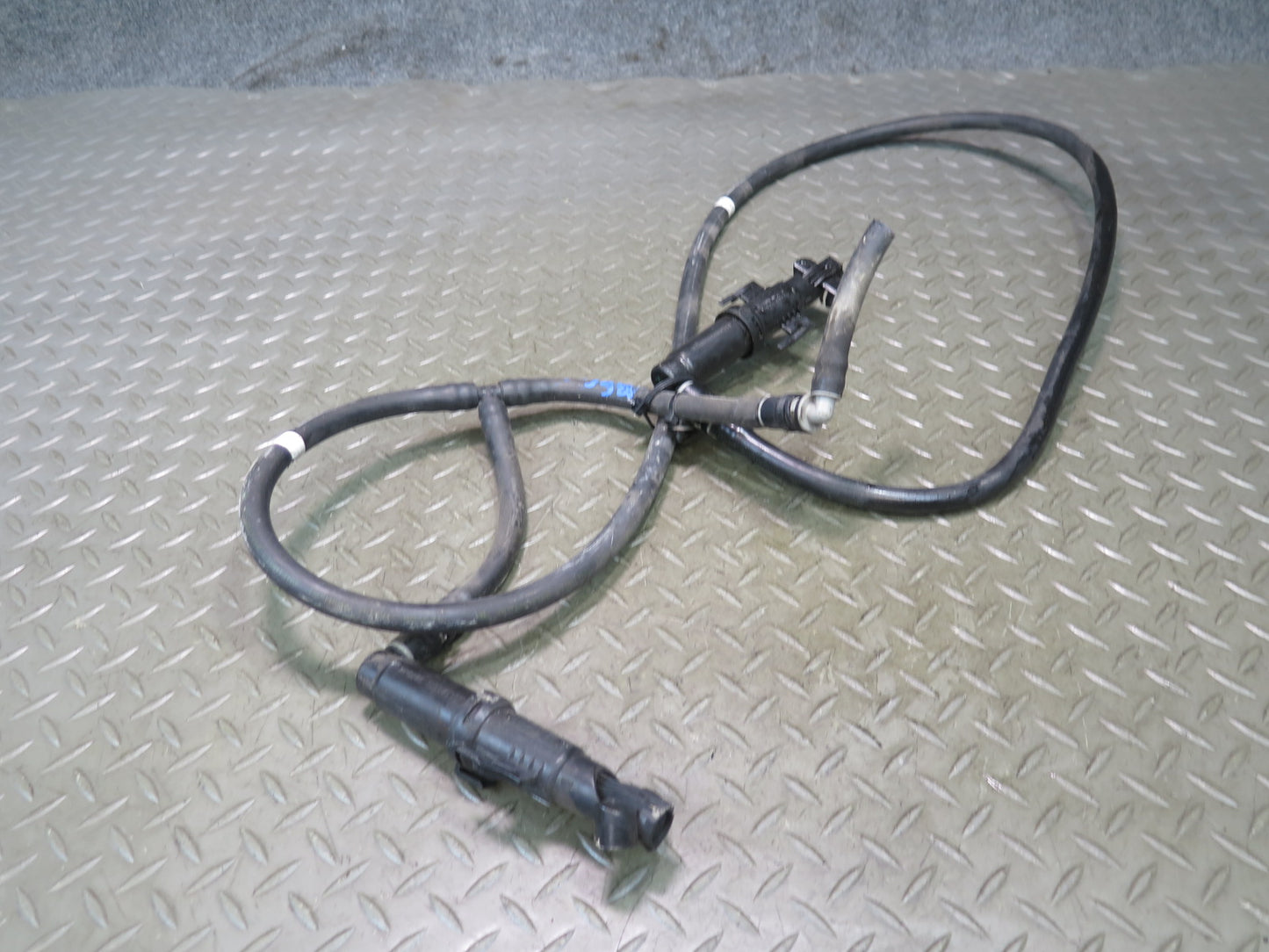 11-16 BMW F10 550iX Headlight Washer Nozzle Spray JET Hose Set OEM