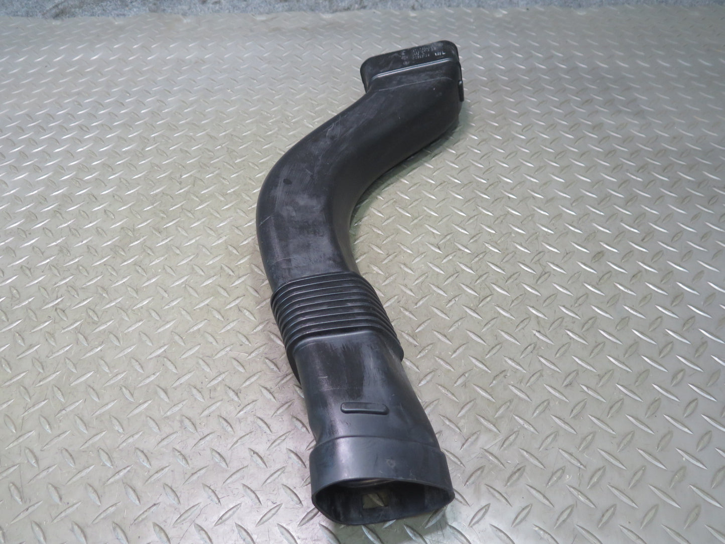 11-13 BMW F10 550iX N63 Set of 2 Left & Right Air Intake Duct Tube Channel OEM
