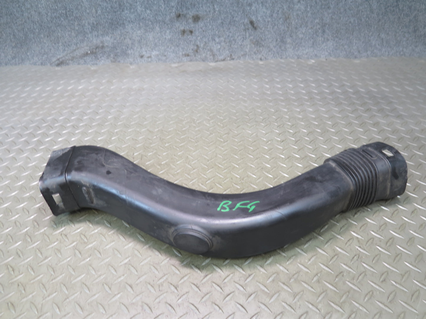 11-13 BMW F10 550iX N63 Set of 2 Left & Right Air Intake Duct Tube Channel OEM