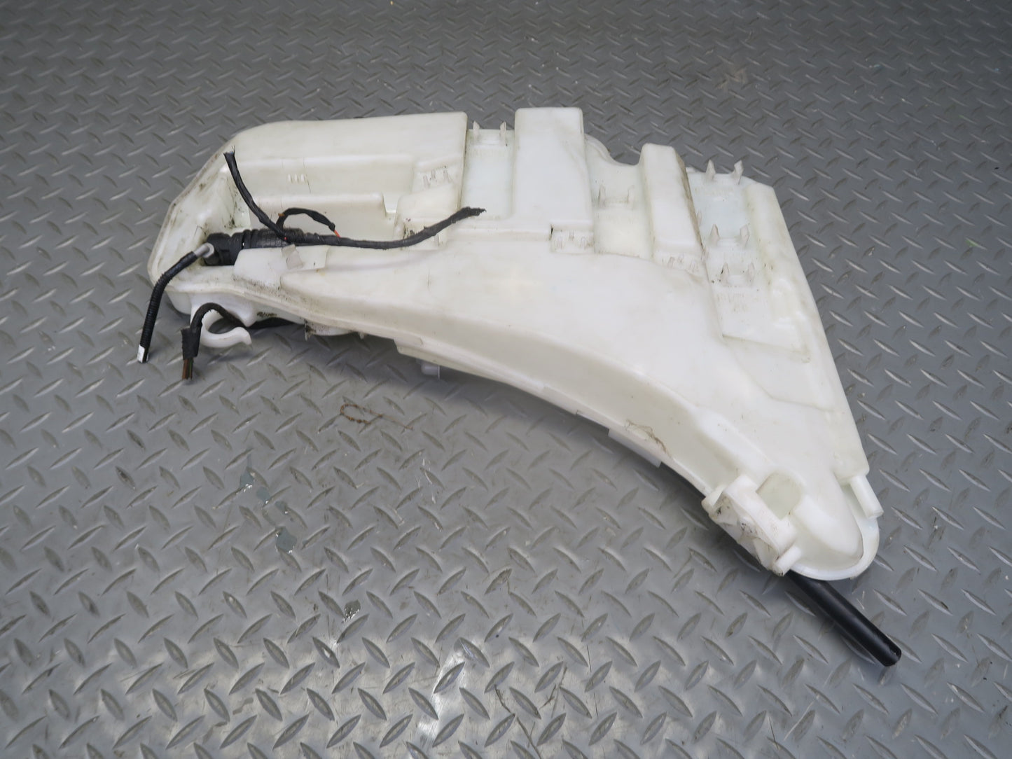 11-16 BMW F10 550iX Windshield Washer Fluid Reservoir Tank w Neck & Pump OEM