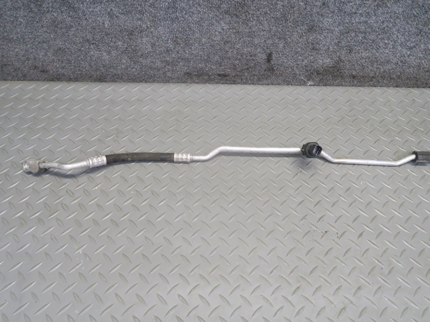 11-13 BMW F10 550i  550iX N63 Set of 2 A/C Air Condition Hose Pipe Line OEM
