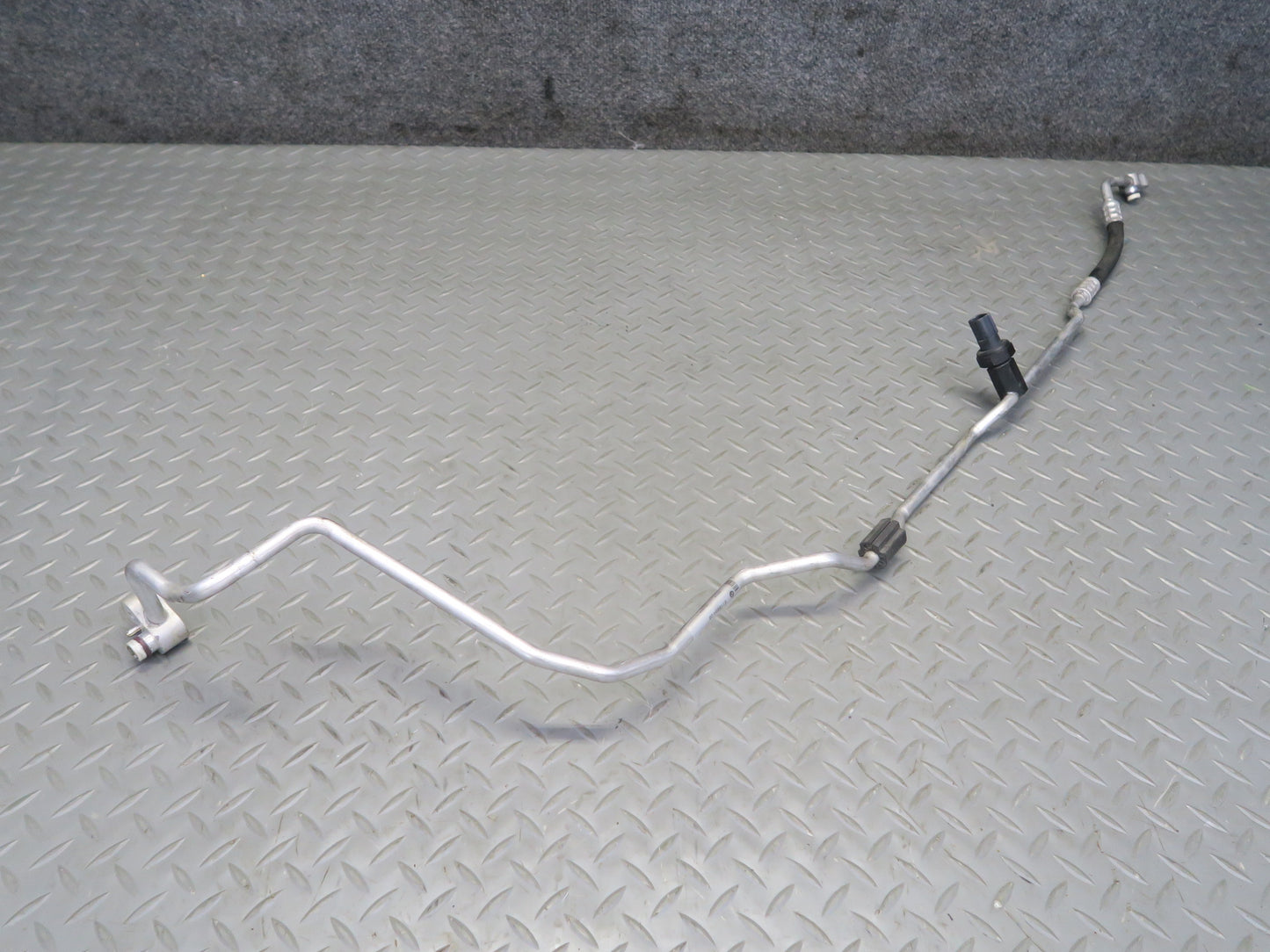 11-13 BMW F10 550i  550iX N63 Set of 2 A/C Air Condition Hose Pipe Line OEM